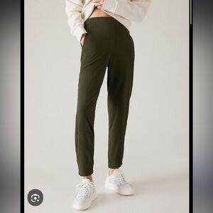 Athleta Brooklyn Heights Jogger Olive 6 NWOT